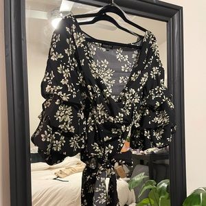 WORN ONCE FashionNova Black Rushed Lantern Sleeve Wrap Blouse